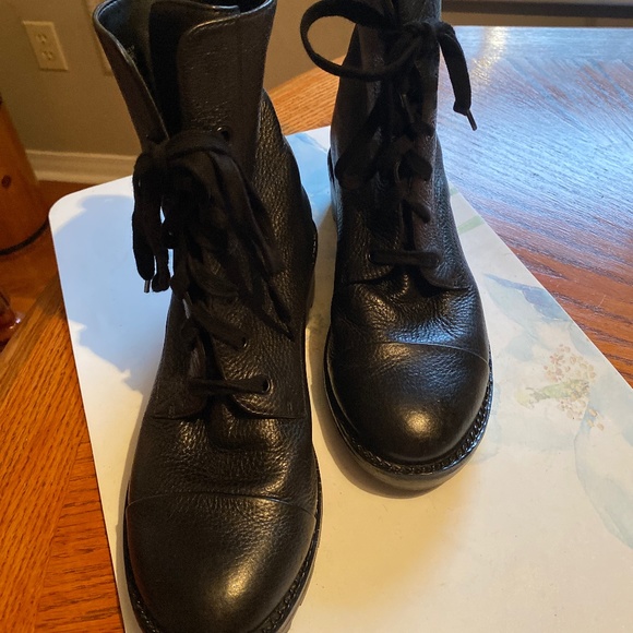 NEW LISTING — Kendall + Kylie Leather Moto Boots EUC - Picture 12 of 13